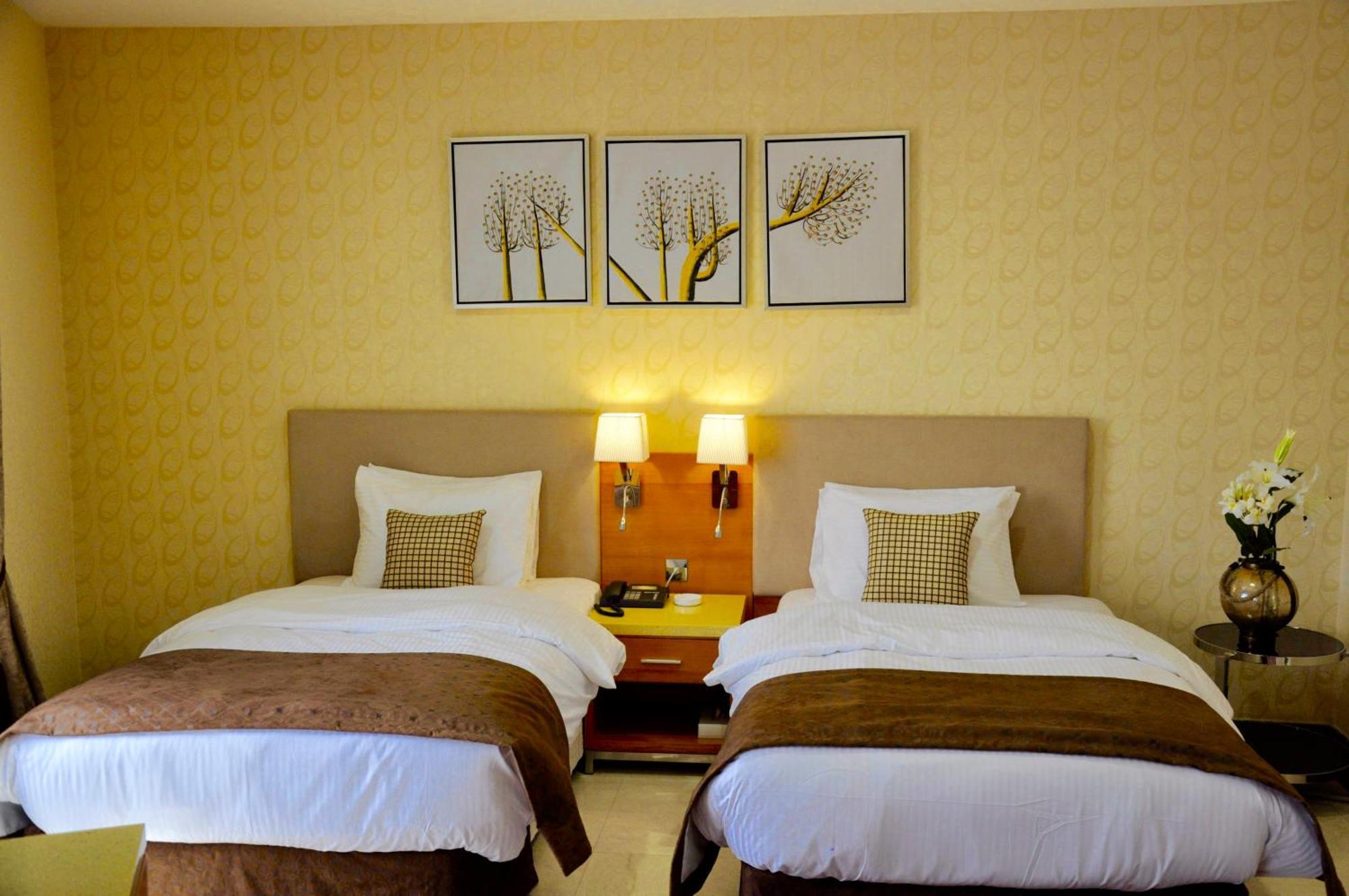 Asherij Hotel Doha Zimmer foto